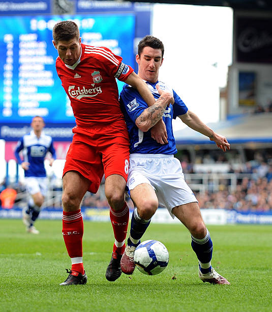 队员们必须 队员们必须