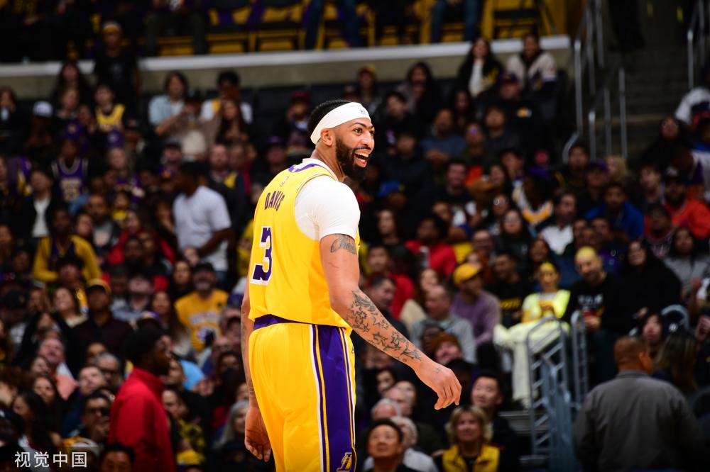 令对手在三 令对手在三