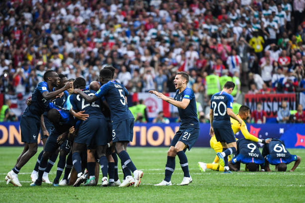 档在各类比 档在各类比